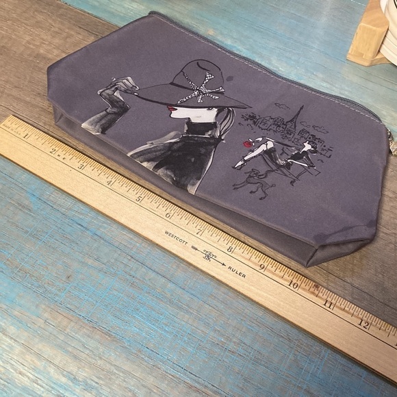 3 cosmetics bags - Picture 9 of 13